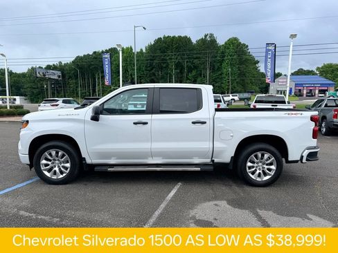 Used 2023 Chevrolet Silverado 1500 Custom AWD/4WD image 3