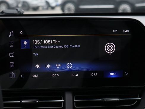 Used 2025 Chevrolet Trax LT w/ Driver Confidence Package image 34