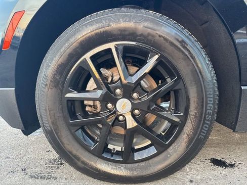 Used 2023 Chevrolet Equinox LS image 10