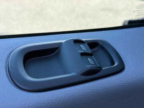Used 2018 Ford Transit 250 148 Low Roof image 13