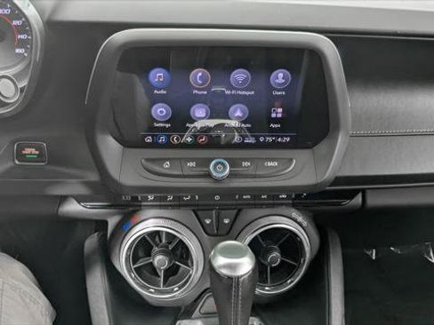 Used 2020 Chevrolet Camaro LT w/ Technology Package RWD image 23