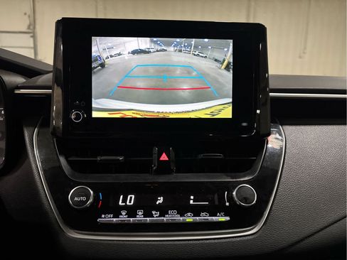 Used 2023 Toyota Corolla LE FWD image 10