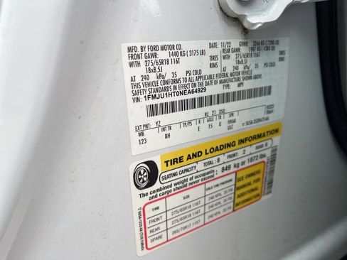 Used 2022 Ford Expedition XLT image 24