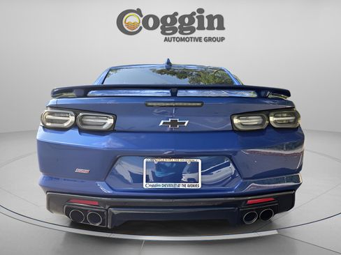 Used 2021 Chevrolet Camaro SS RWD image 4