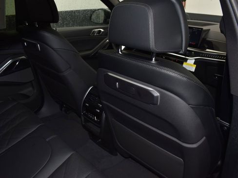 New 2026 BMW X6 xDrive40i w/ Climate Comfort Package image 20