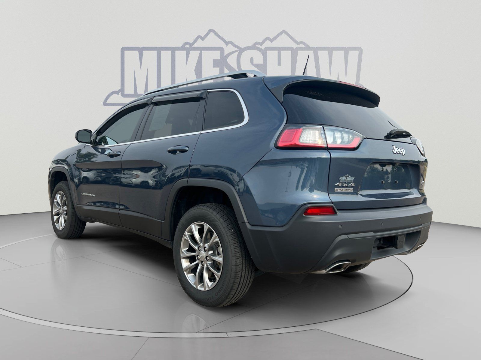 Used 2019 Jeep Cherokee Latitude Plus w/ Comfort/Convenience Group AWD/4WD image 3