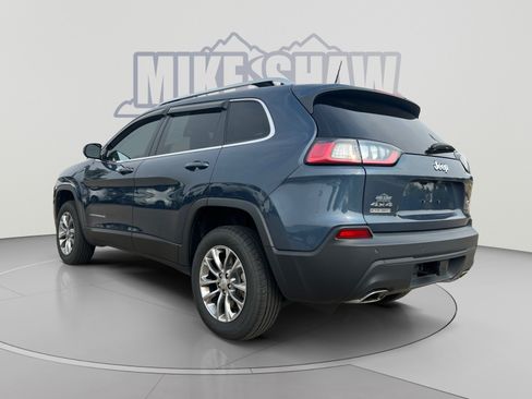 Used 2019 Jeep Cherokee Latitude Plus w/ Comfort/Convenience Group AWD/4WD image 3