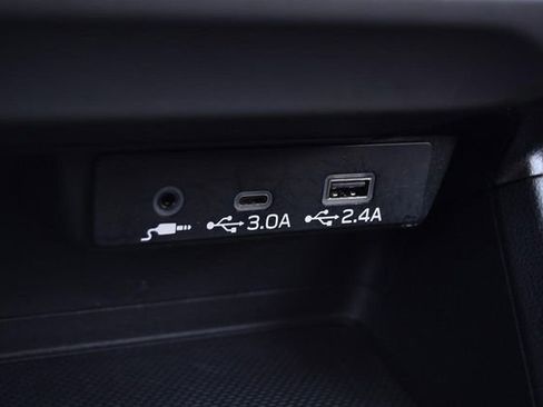 Used 2024 Subaru Crosstrek 2.0i Premium image 14