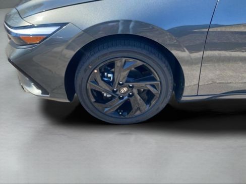 New 2026 Hyundai Elantra SEL Sport Premium FWD image 34