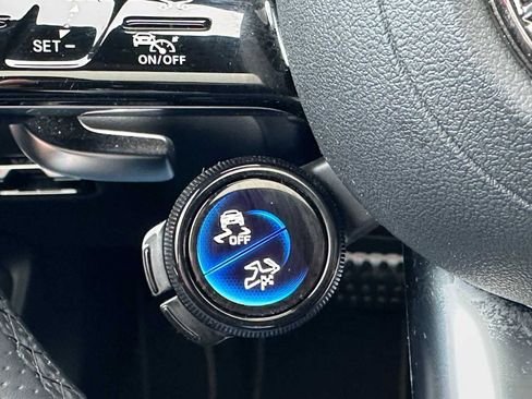 Used 2025 Mercedes-Benz E 53 AMG e 4MATIC Sedan image 36