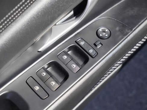 Used 2024 Hyundai Elantra Limited FWD image 12