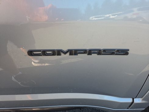 Certified 2022 Jeep Compass High Altitude AWD/4WD image 23