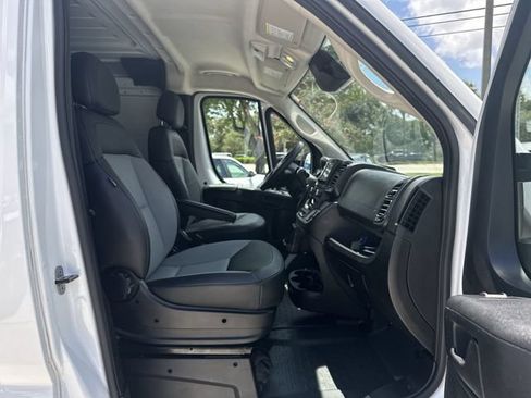 Used 2025 RAM ProMaster 2500 w/ Convenience Group FWD image 28