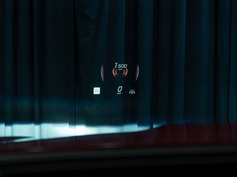 Certified 2024 Mercedes-Benz GLC 43 AMG 4MATIC image 31