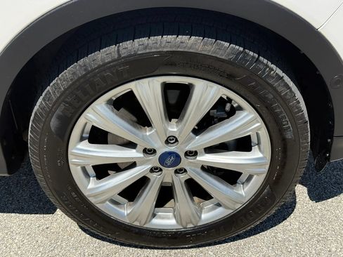 Used 2018 Ford Escape Titanium FWD image 38