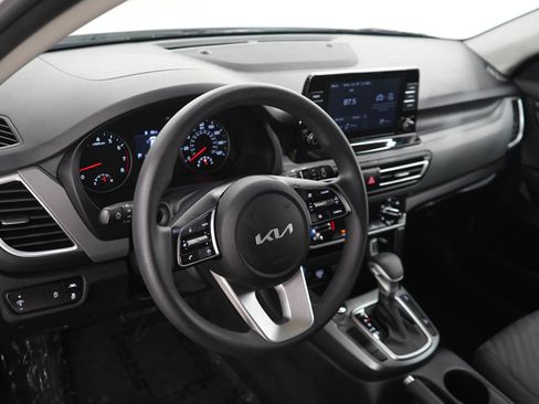 Used 2023 Kia Seltos LX AWD/4WD image 20