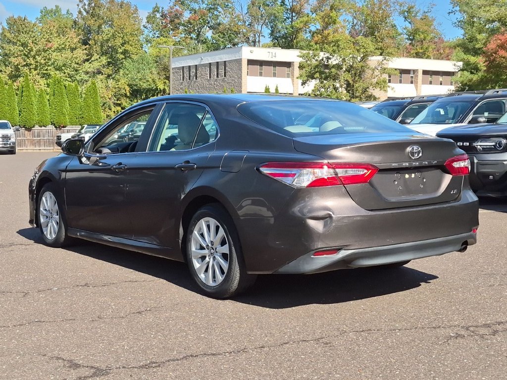 Used 2018 Toyota Camry LE w/ Convenience Package FWD image 7