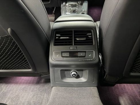 Used 2018 Audi A4 2.0T Prestige w/ Prestige Package AWD/4WD image 13