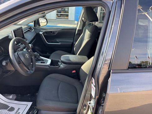 Used 2024 Toyota RAV4 LE image 18