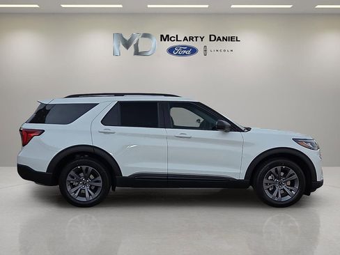 New 2026 Ford Explorer Active AWD/4WD image 6