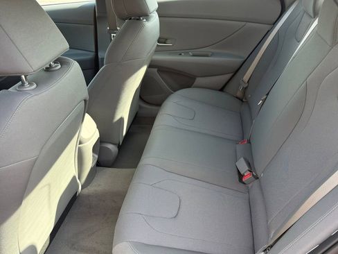 New 2026 Hyundai Elantra SE image 11