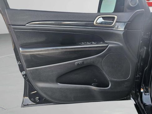 Used 2017 Jeep Grand Cherokee Limited 75th Anniversary image 14