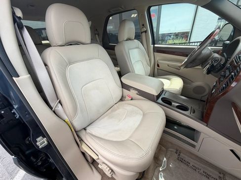Used 2005 Buick Rendezvous AWD image 12