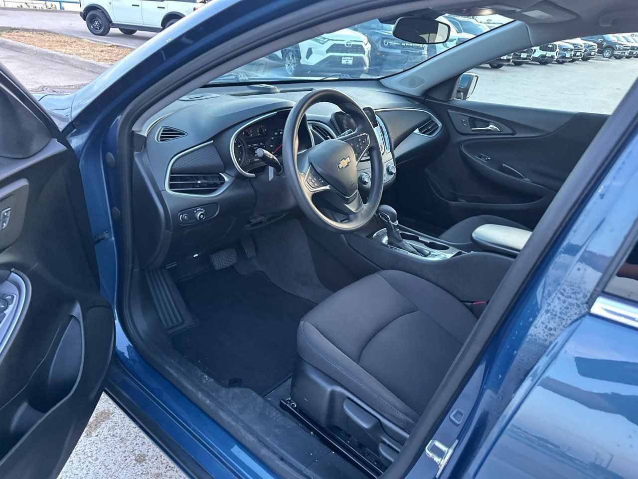 Used 2024 Chevrolet Malibu LS FWD image 12