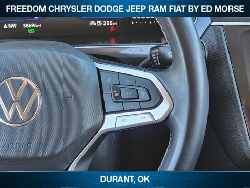 Used 2024 Volkswagen Tiguan SE image 21