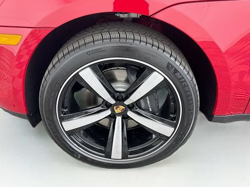 Used 2026 Porsche Macan AWD/4WD image 31