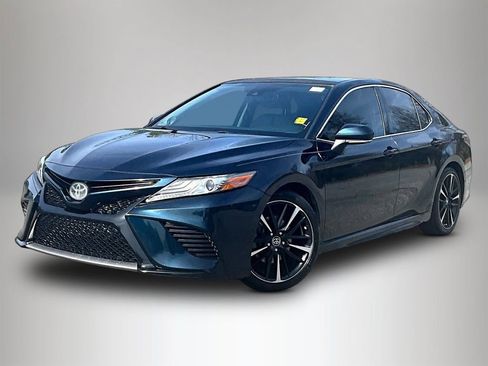 Used 2019 Toyota Camry XSE w/ Navigation Package image 5