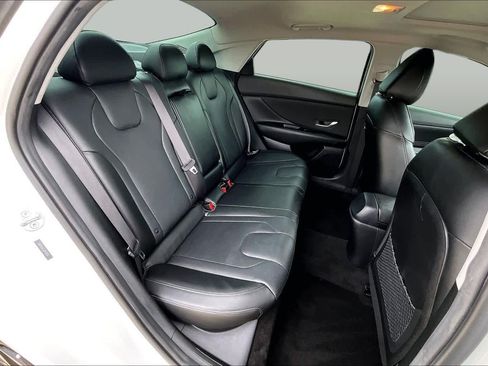 Certified 2023 Hyundai Elantra Limited FWD image 20