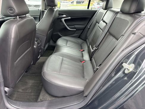 Used 2016 Buick Regal Premium w/ Driver Confidence Package #1 FWD image 29