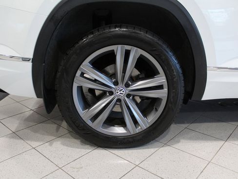 Used 2019 Volkswagen Atlas SEL R-Line image 10