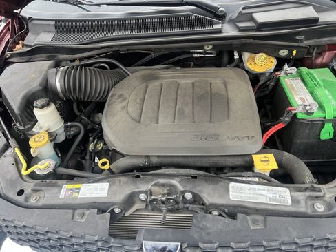 Used 2019 Dodge Grand Caravan SXT FWD image 24