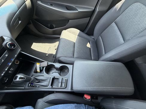 Used 2017 Hyundai Tucson Sport FWD image 12
