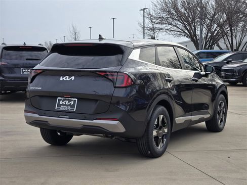 New 2026 Kia Sportage LX image 4