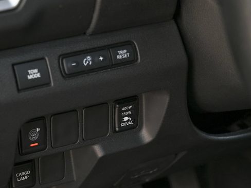 Used 2023 Nissan Frontier SV w/ SV Convenience Package RWD image 20