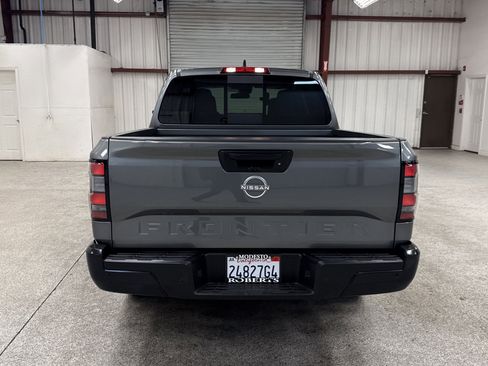 Used 2025 Nissan Frontier S image 16