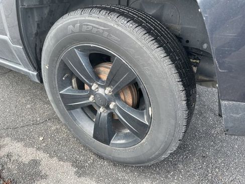 Used 2014 Jeep Patriot Sport w/ Southwest Package image 17