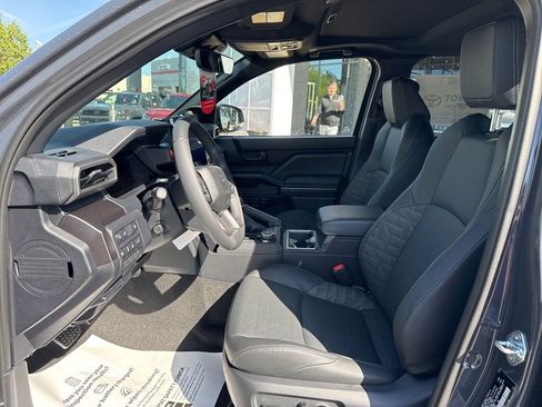 New 2026 Toyota 4Runner TRD Off-Road Premium AWD/4WD image 10
