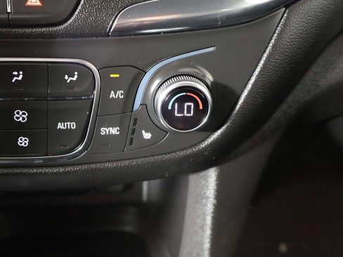 Used 2024 Chevrolet Equinox LT AWD/4WD image 44