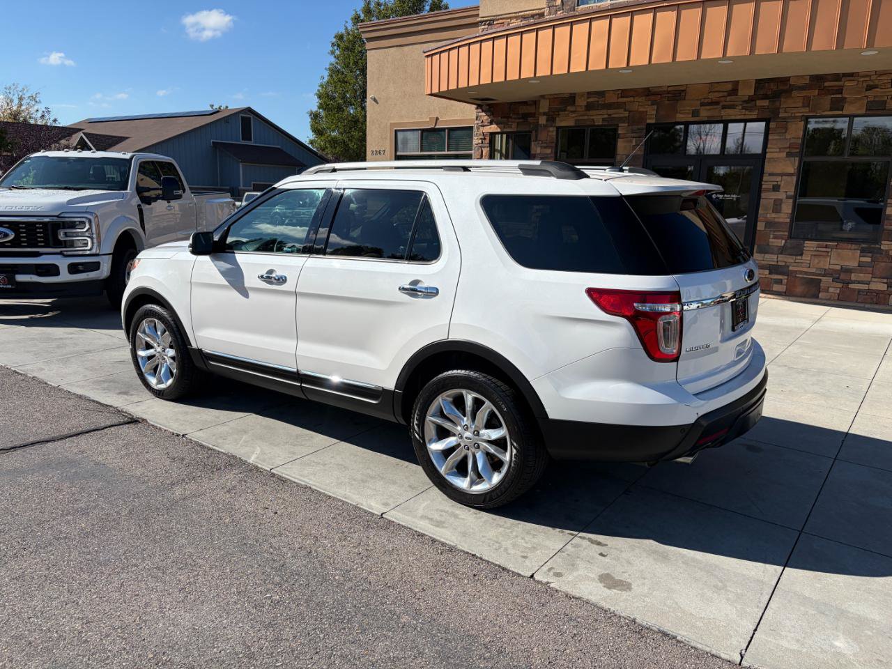 Used 2015 Ford Explorer Limited w/ Equipment Group 302A AWD/4WD image 30