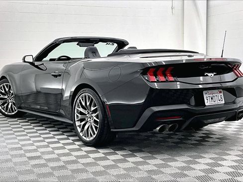 Used 2024 Ford Mustang Premium image 8