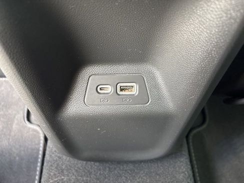 Used 2023 Buick Envision Essence FWD image 13