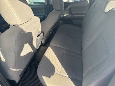 Used 2020 Toyota Tacoma SR image 12
