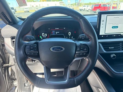 Used 2025 Ford Explorer ST-Line AWD/4WD image 17