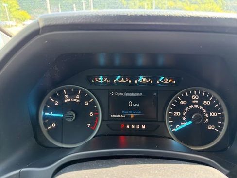 Used 2018 Ford F150 XLT w/ Equipment Group 302A Luxury AWD/4WD image 16