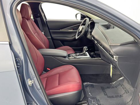 Used 2025 MAZDA CX-30 AWD 2.5 S w/ Preferred Package image 16