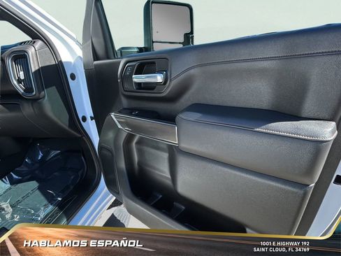 Certified 2022 GMC Sierra 2500 AT4 w/ Gooseneck/5TH Wheel Package image 34